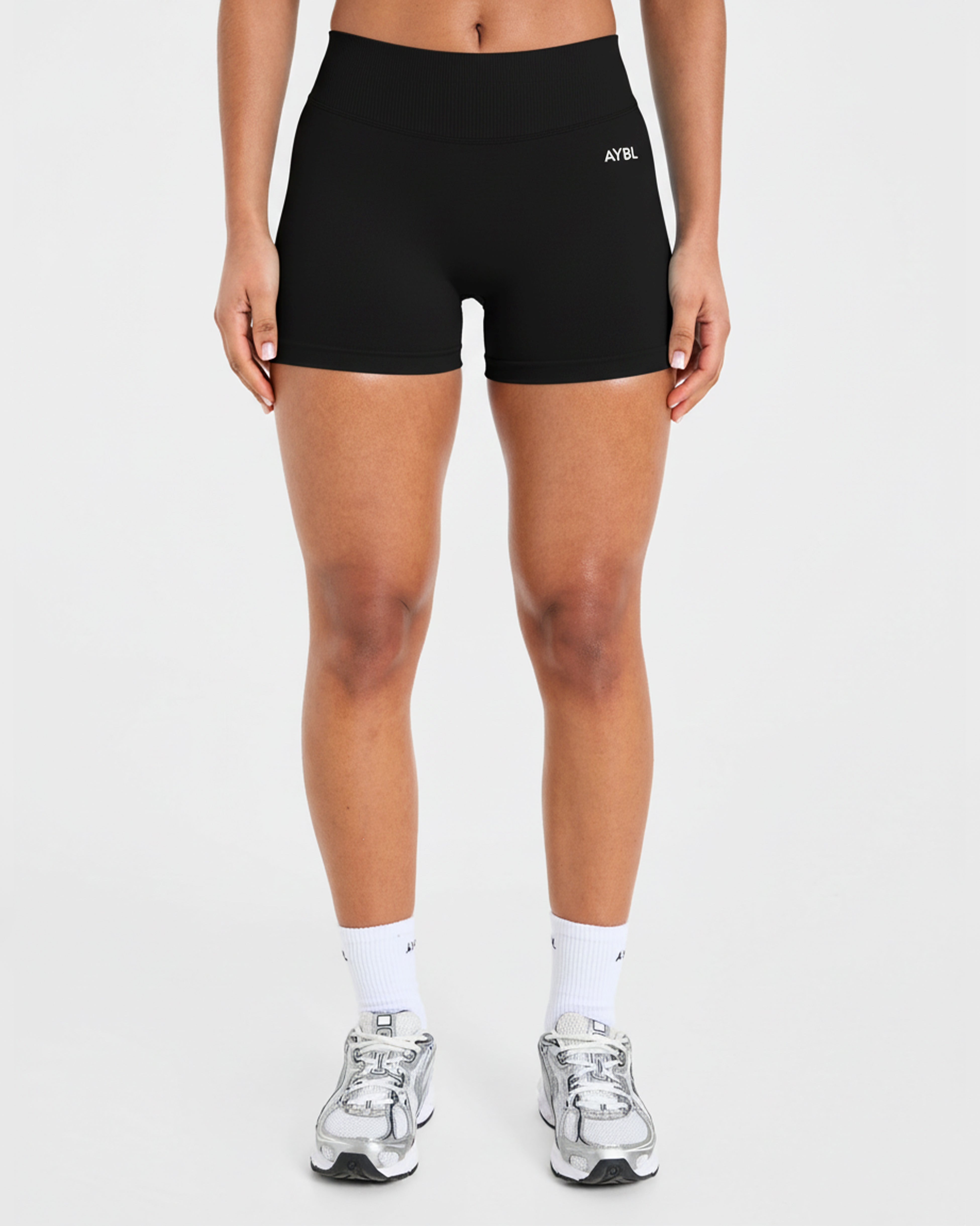 Enhance Seamless Shorts | 3.5"- Black