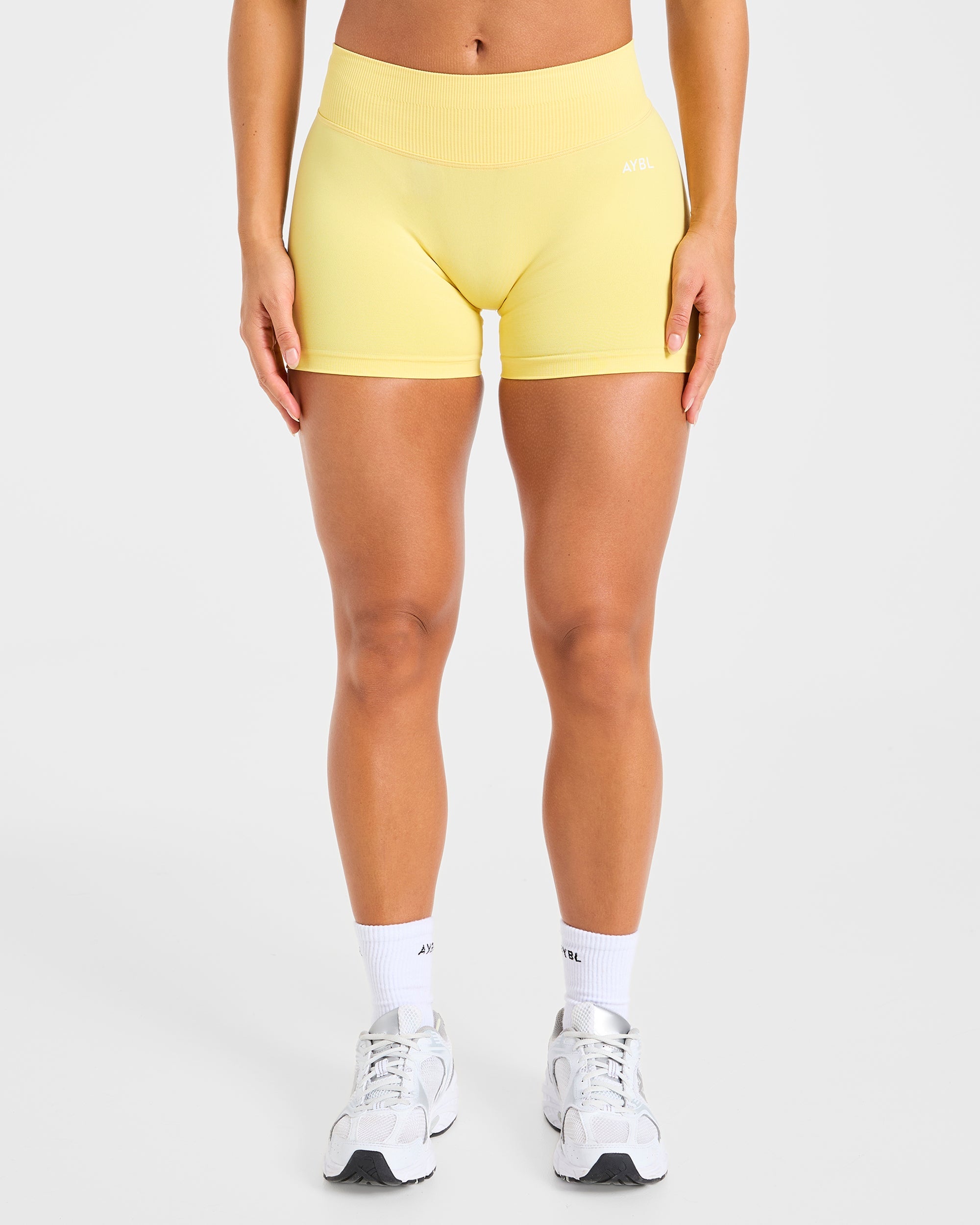 Enhance Seamless Shorts | 3.5"- Bright Yellow