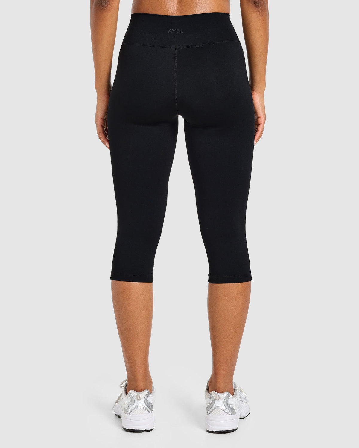 Sculpt Wrap Capris - Black