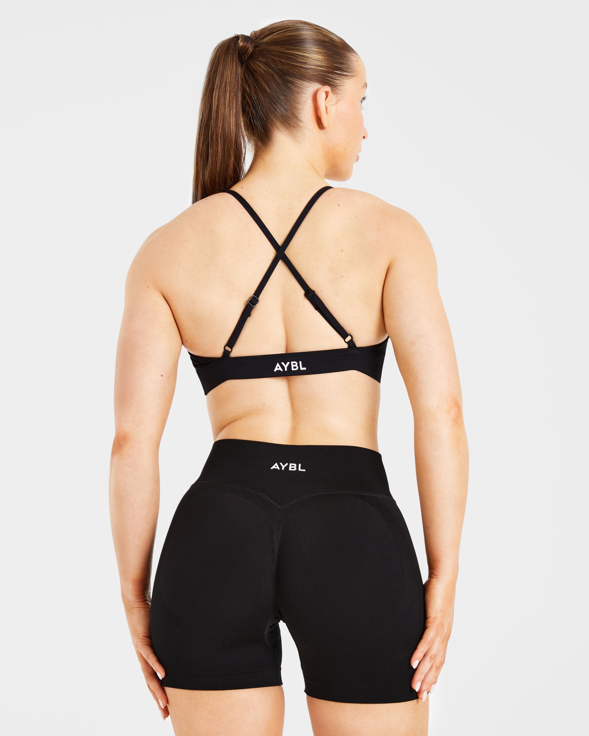 Essential Twist Crossback Sports Bra - Black