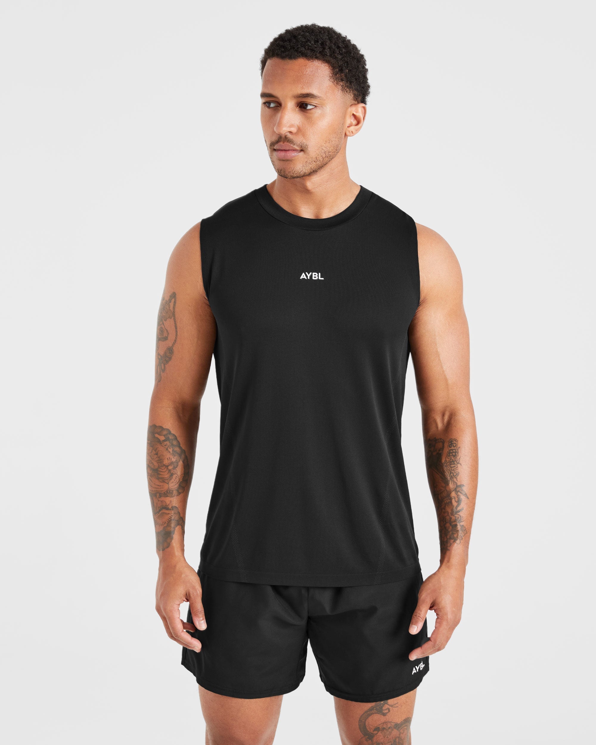Attain Seamless Vest - Black
