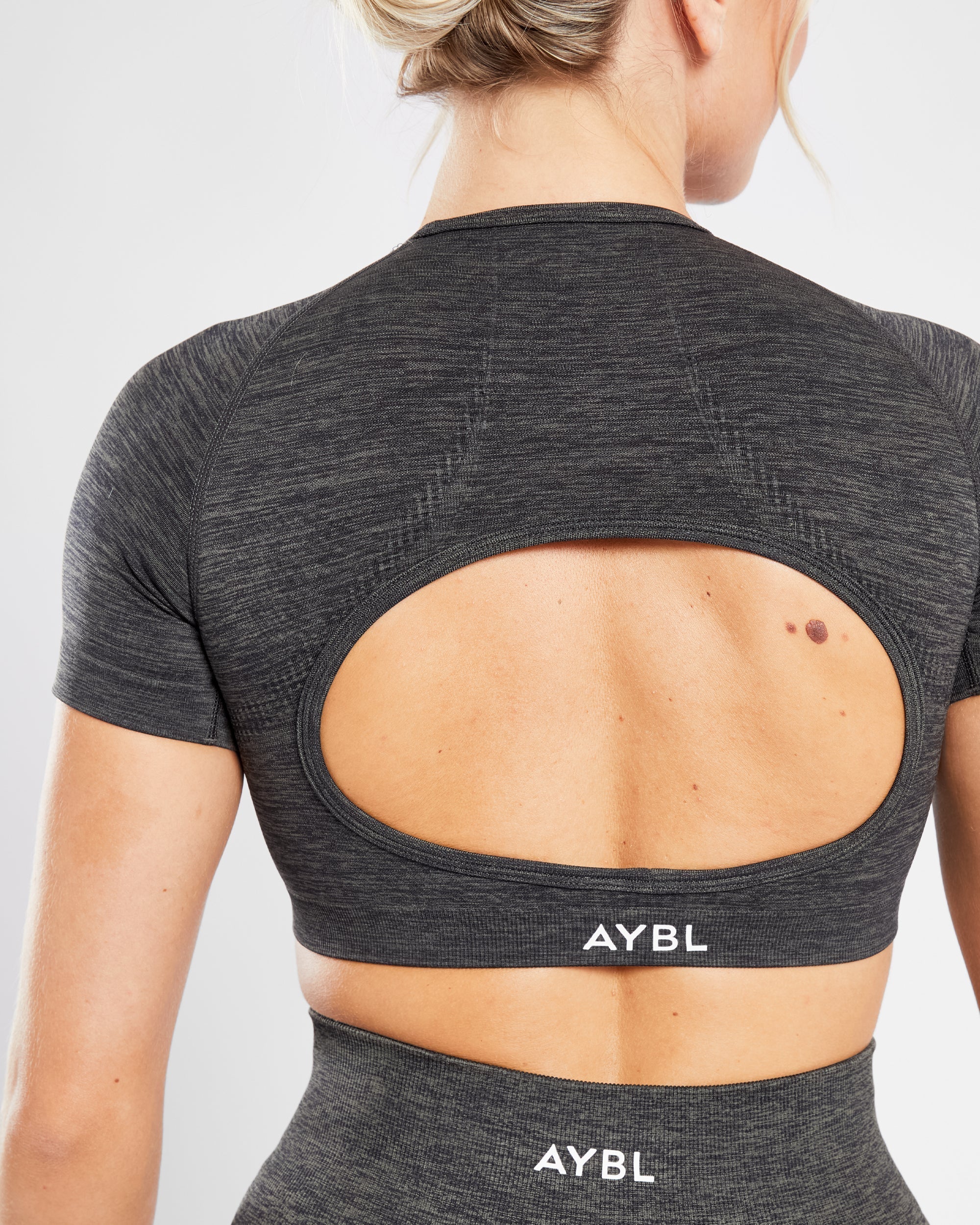 Revive Seamless Crop Top - Black Marl