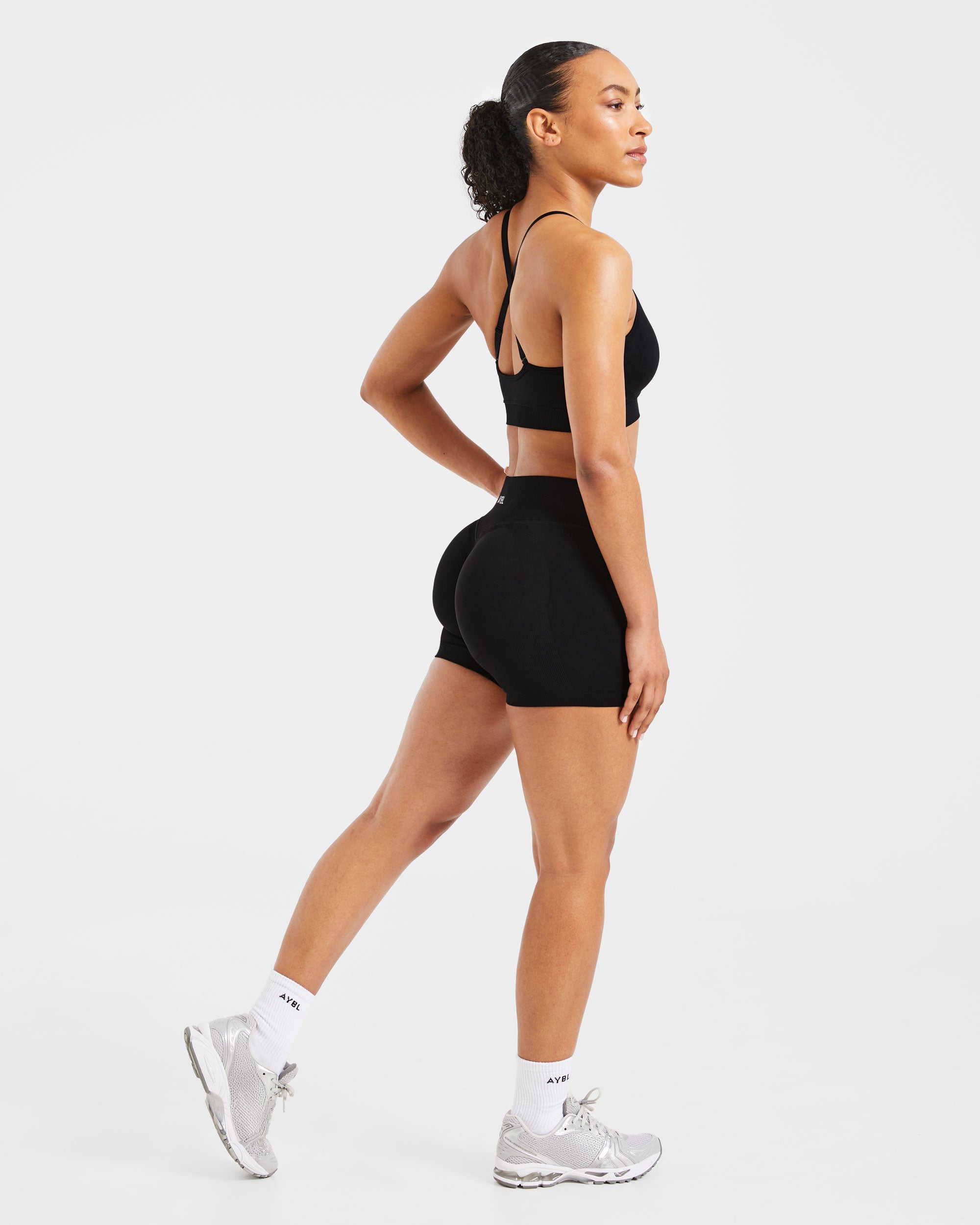 Adapt Seamless Shorts | 4.5" - Black