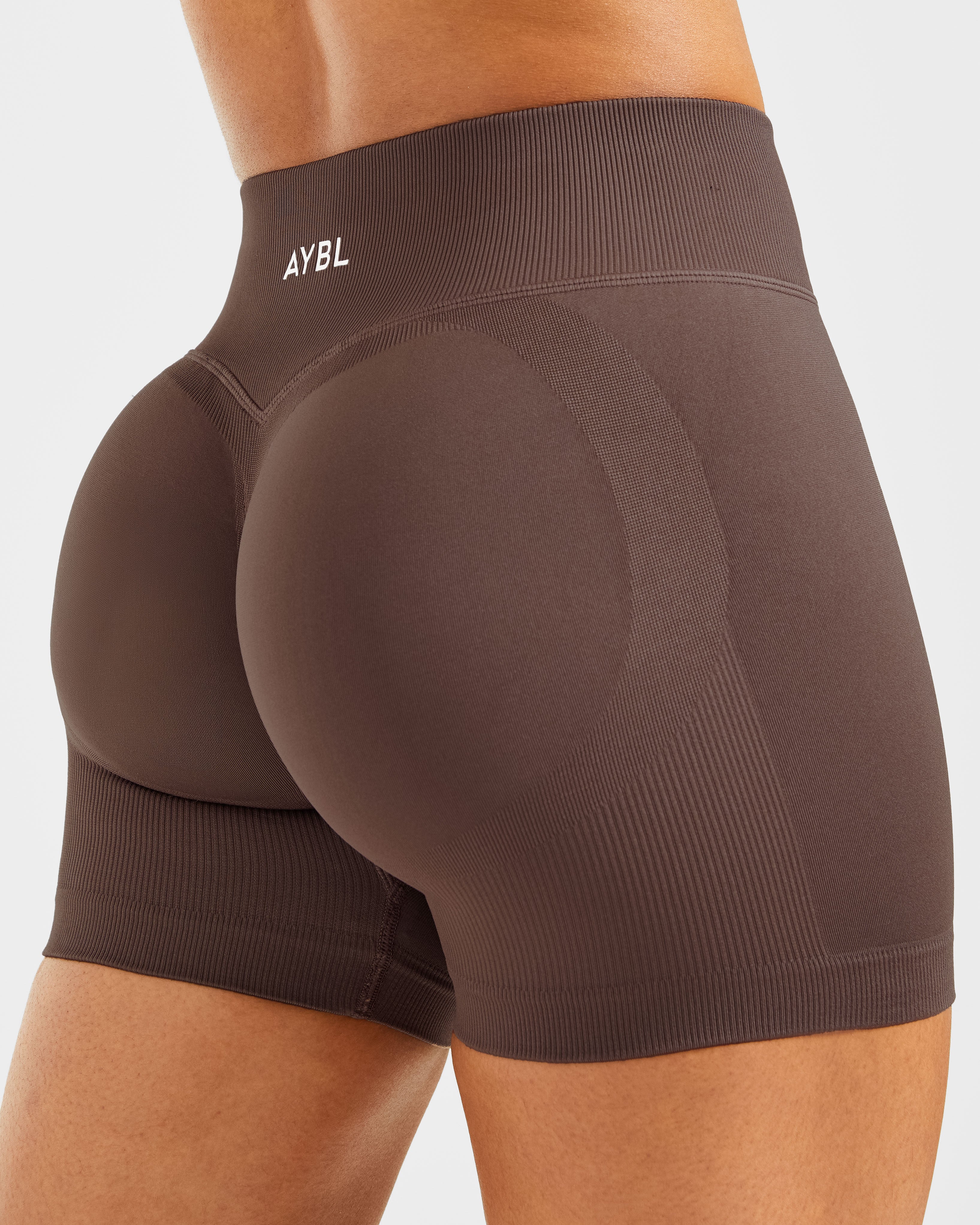 Adapt Seamless Shorts | 4.5" - Brown