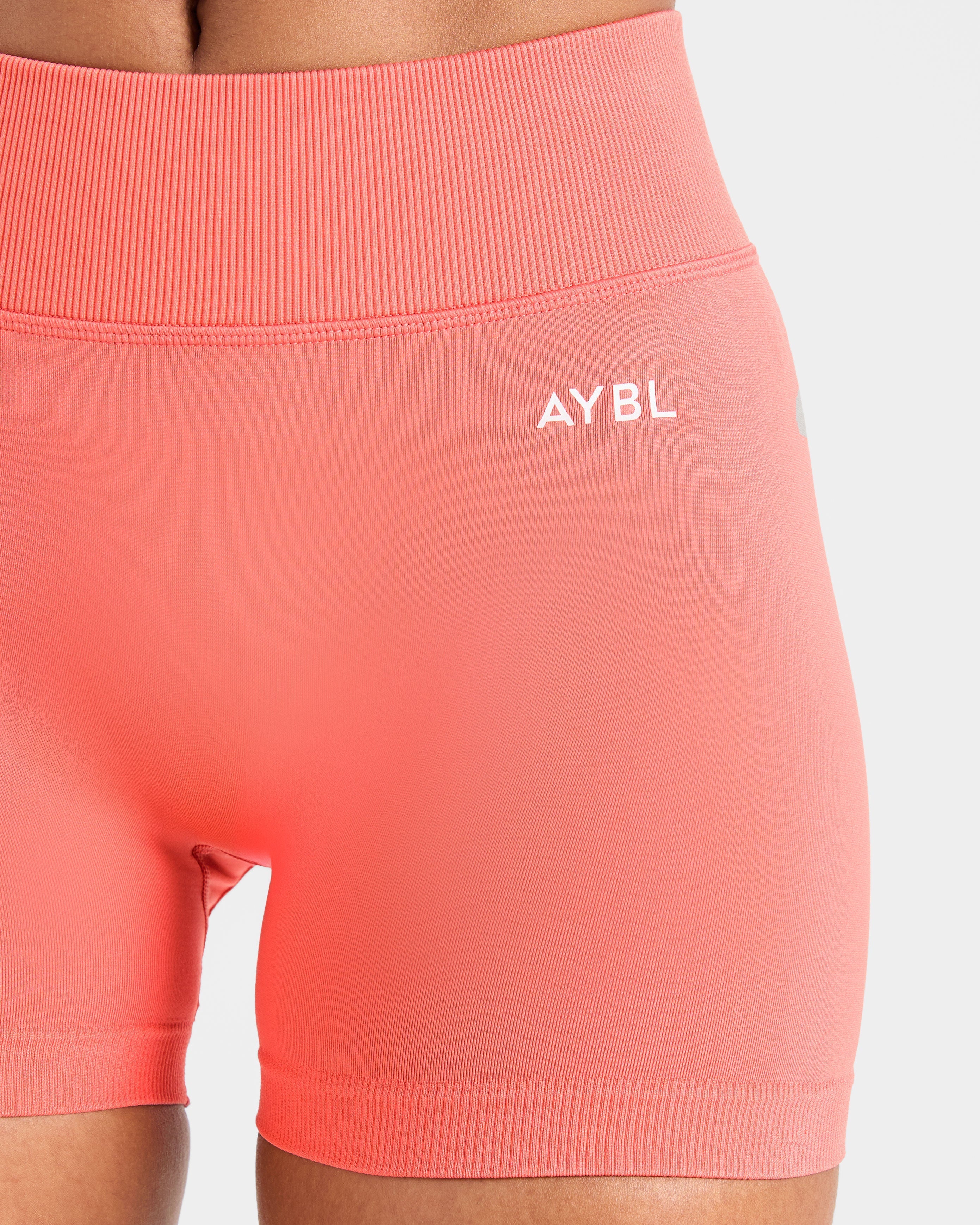 Adapt Seamless Shorts | 4.5" - Summer Peach