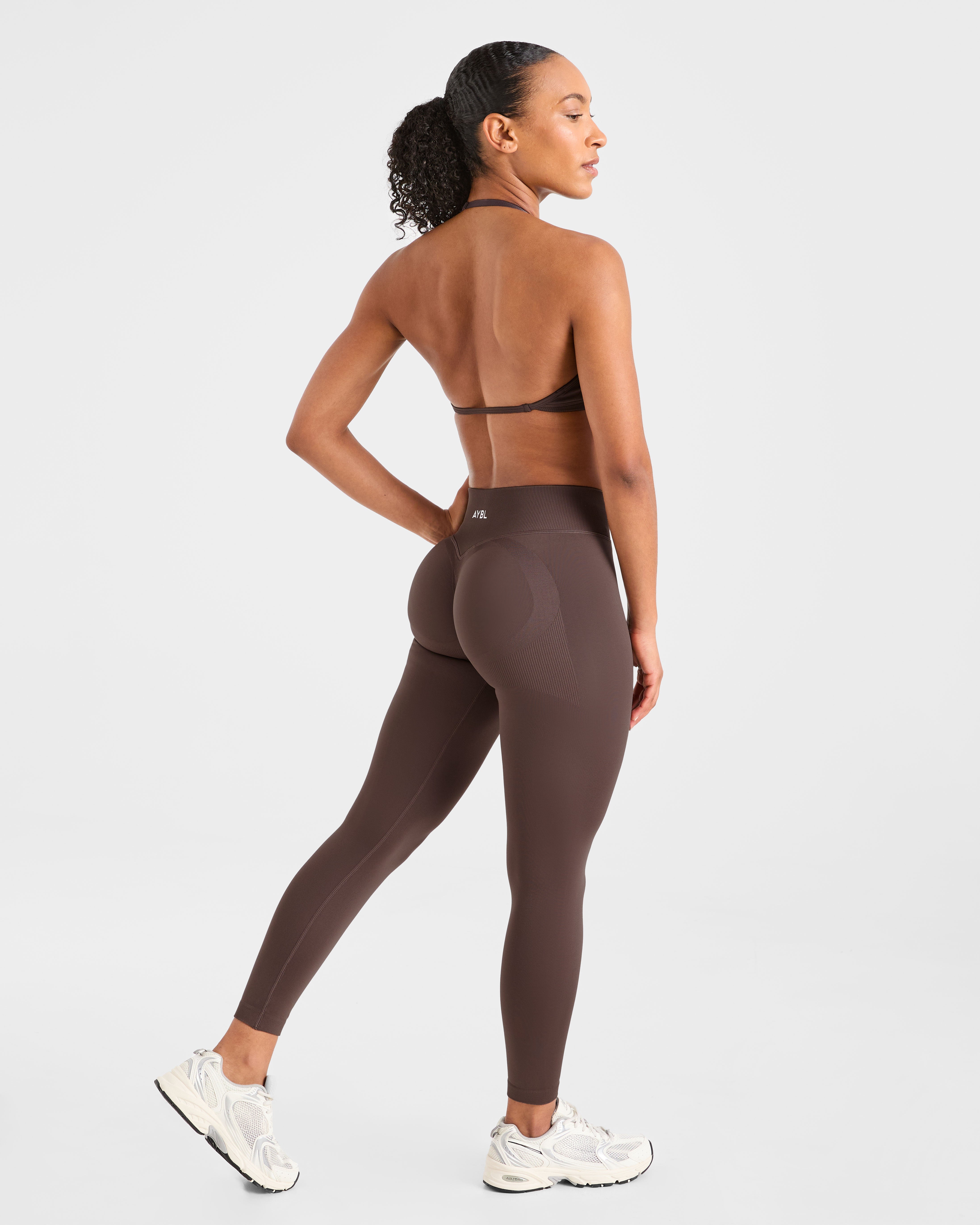 Adapt Seamless Strappy Sports Bra - Brown