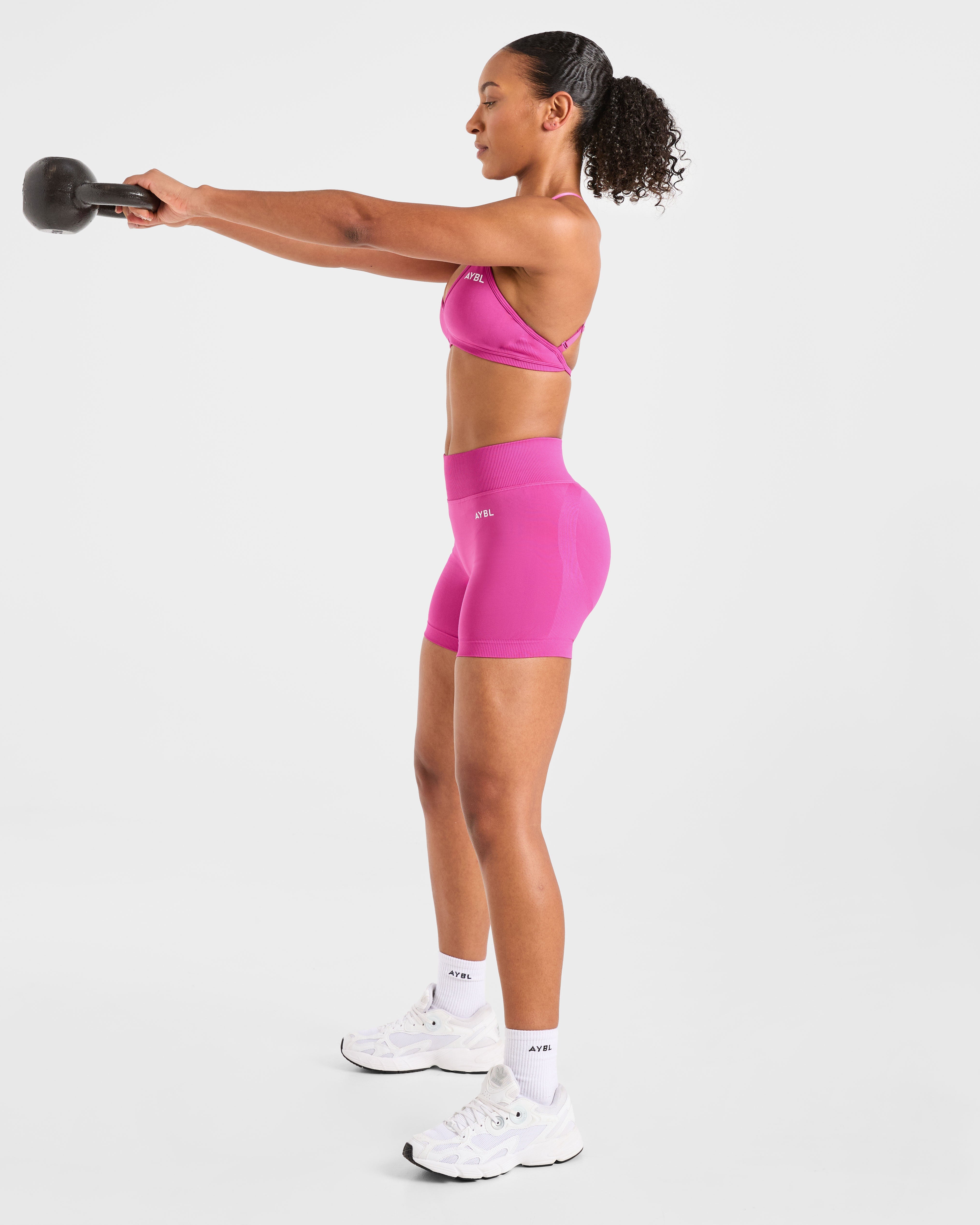 Adapt Seamless Strappy Sports Bra - Pink