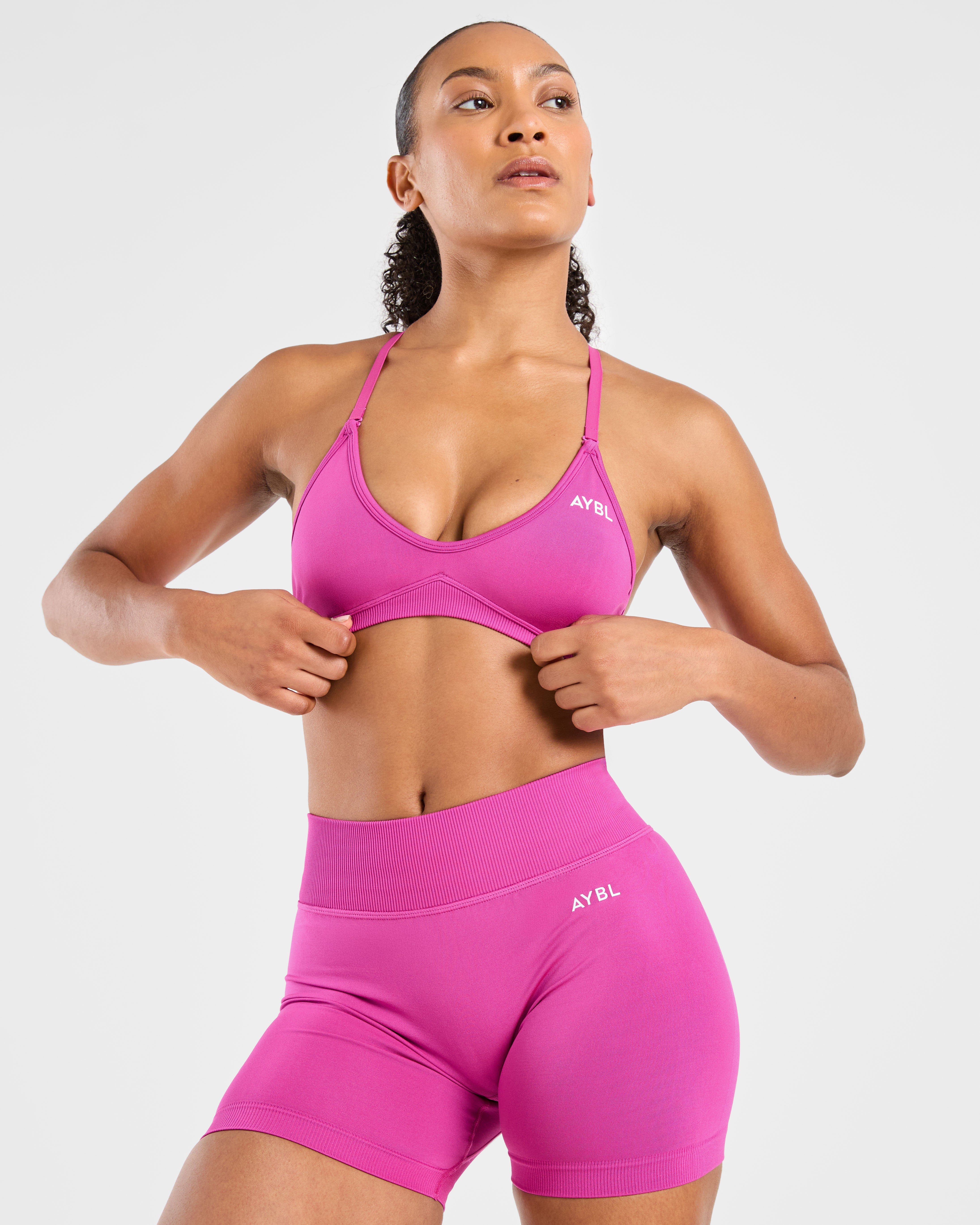 Adapt Seamless Strappy Sports Bra - Pink