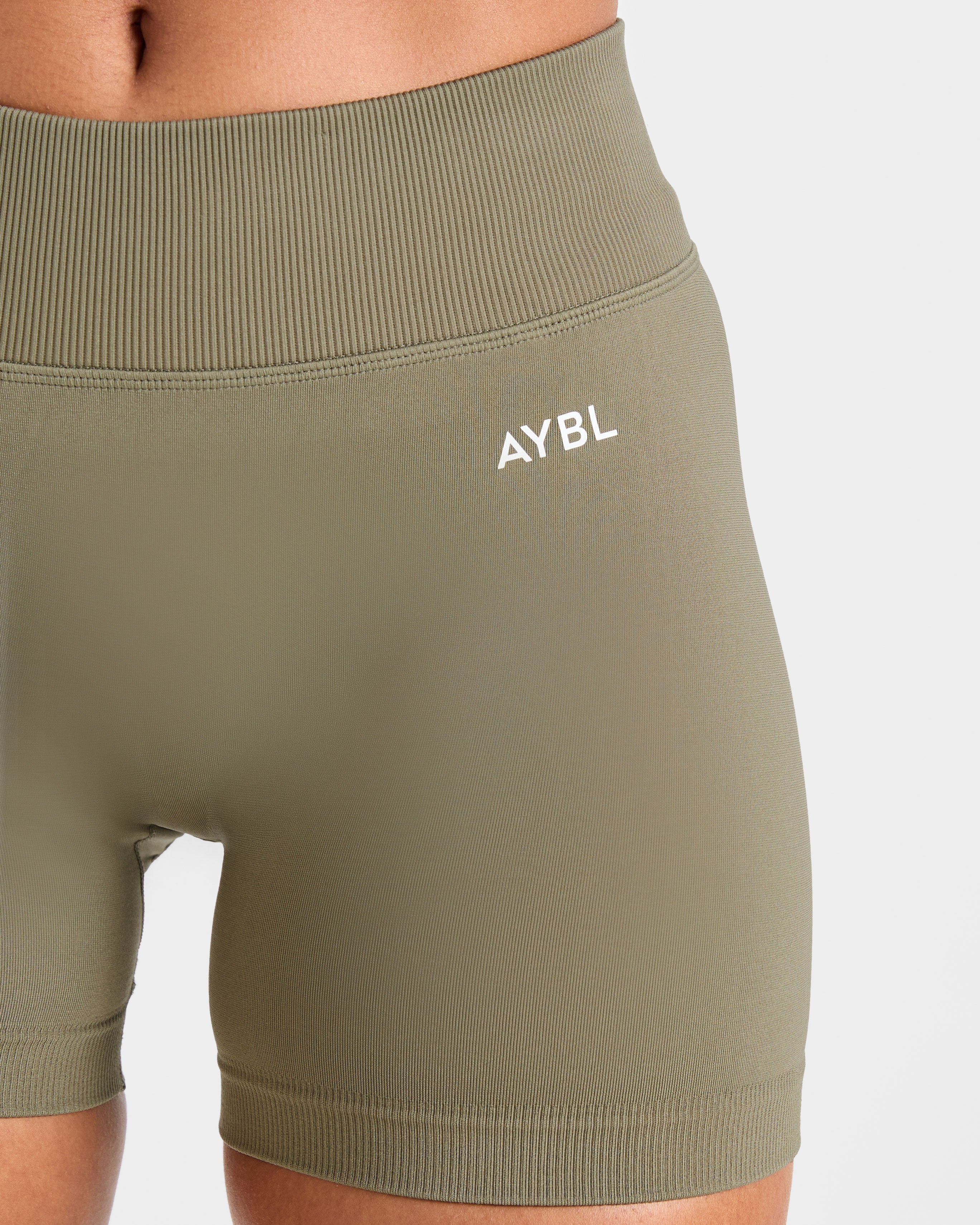 Adapt Seamless Shorts - Muted Olive