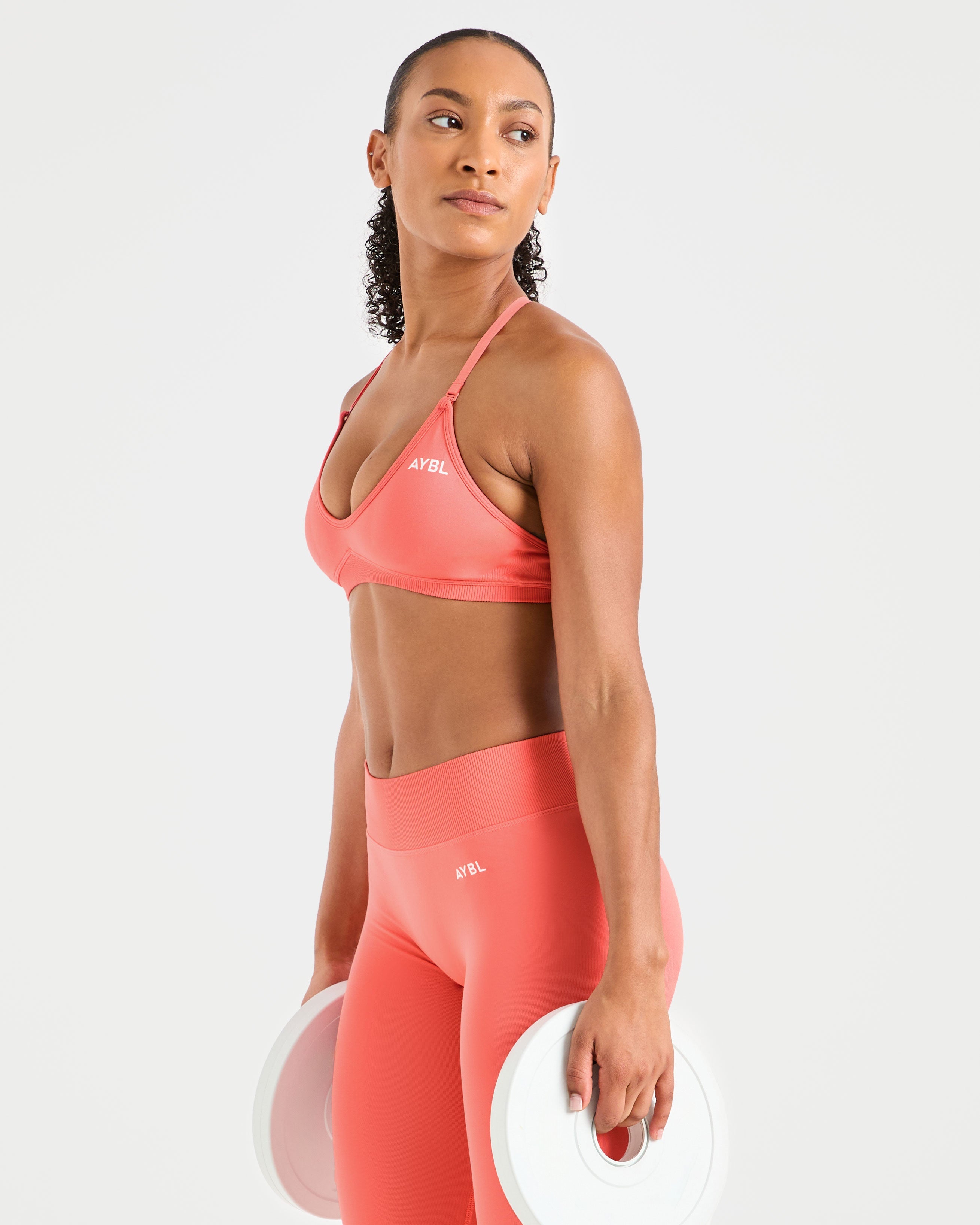 Adapt Seamless Strappy Sports Bra - Summer Peach