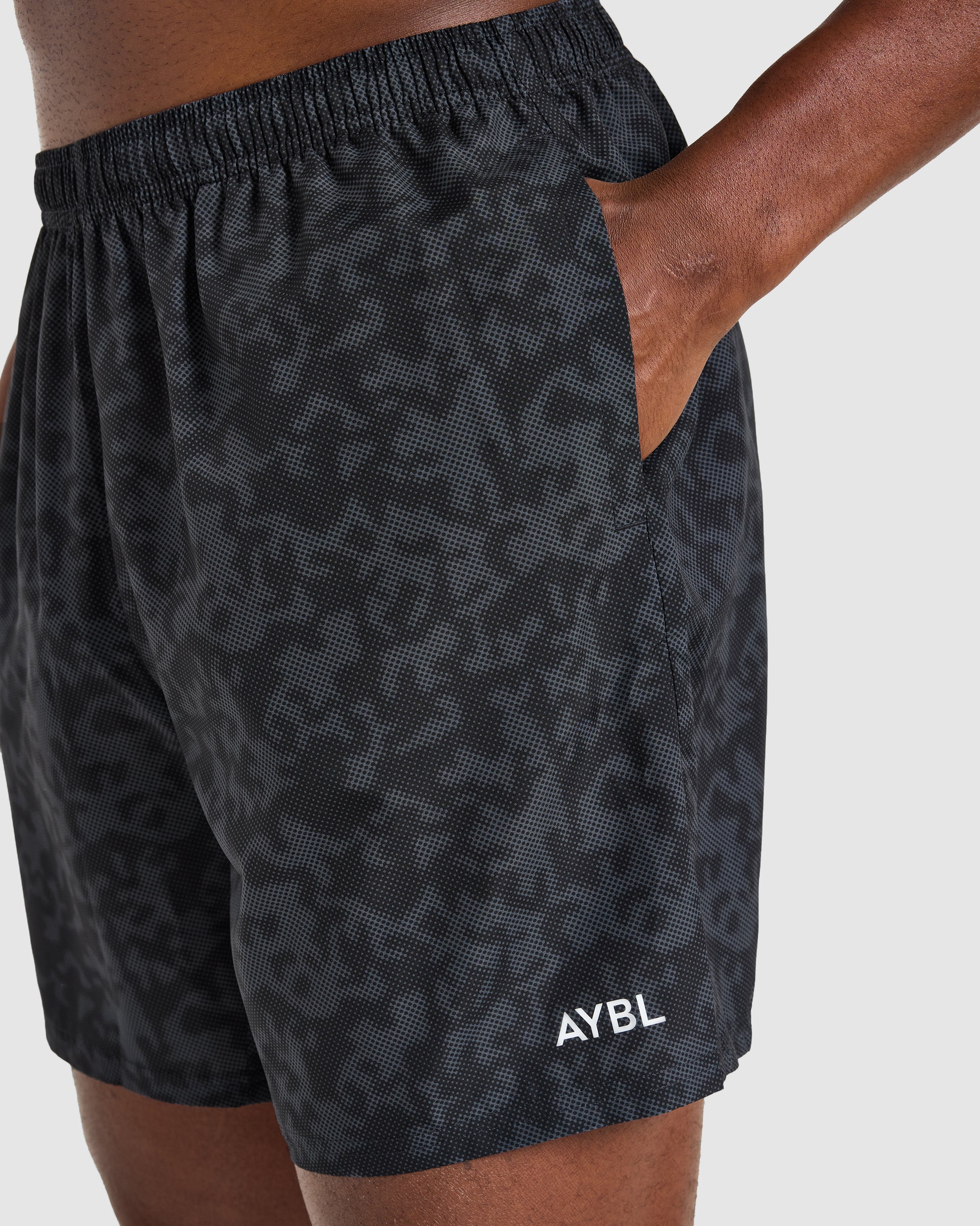 Core 7" Shorts - Black Camo