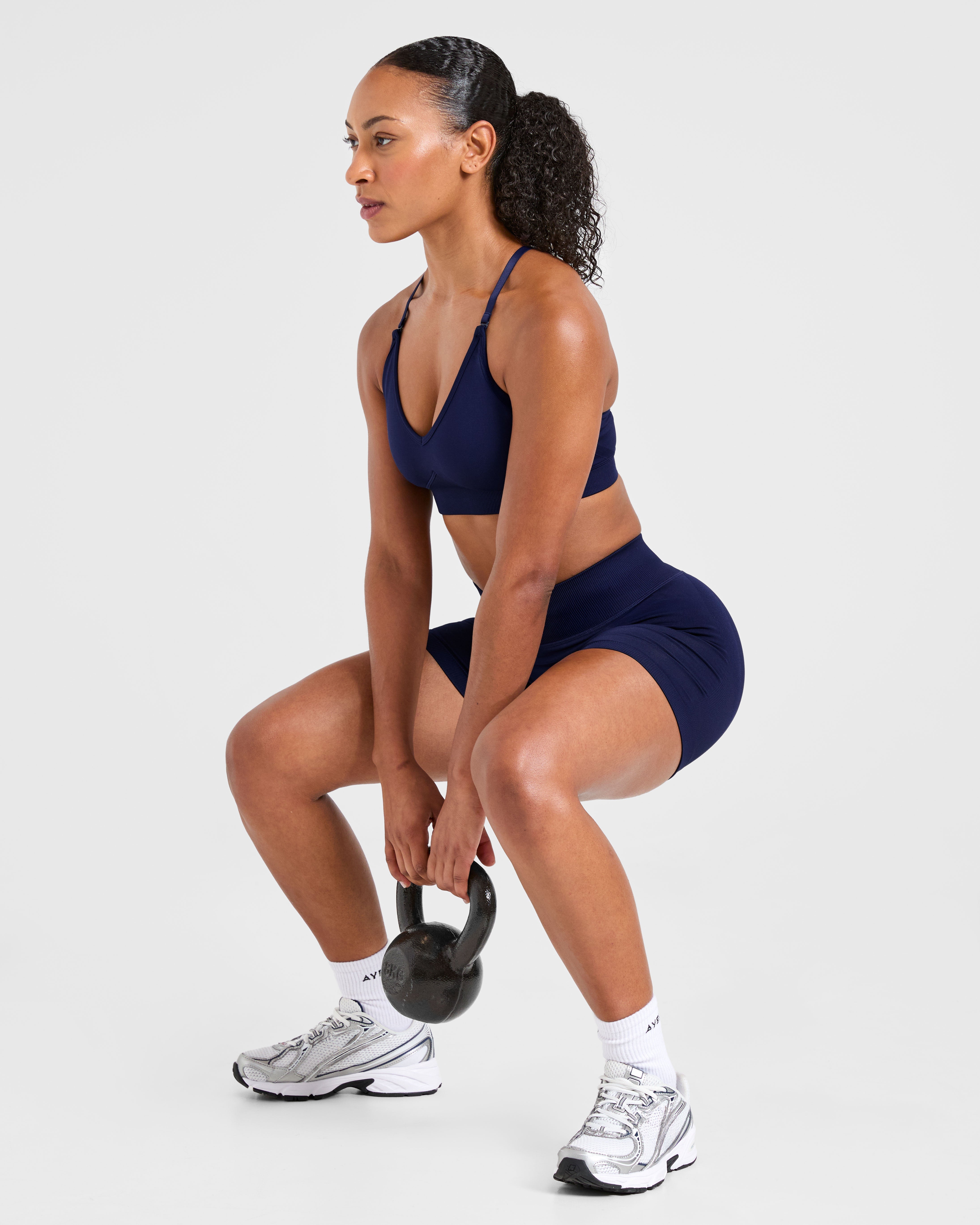 Adapt Seamless Sports Bra - Deep Navy