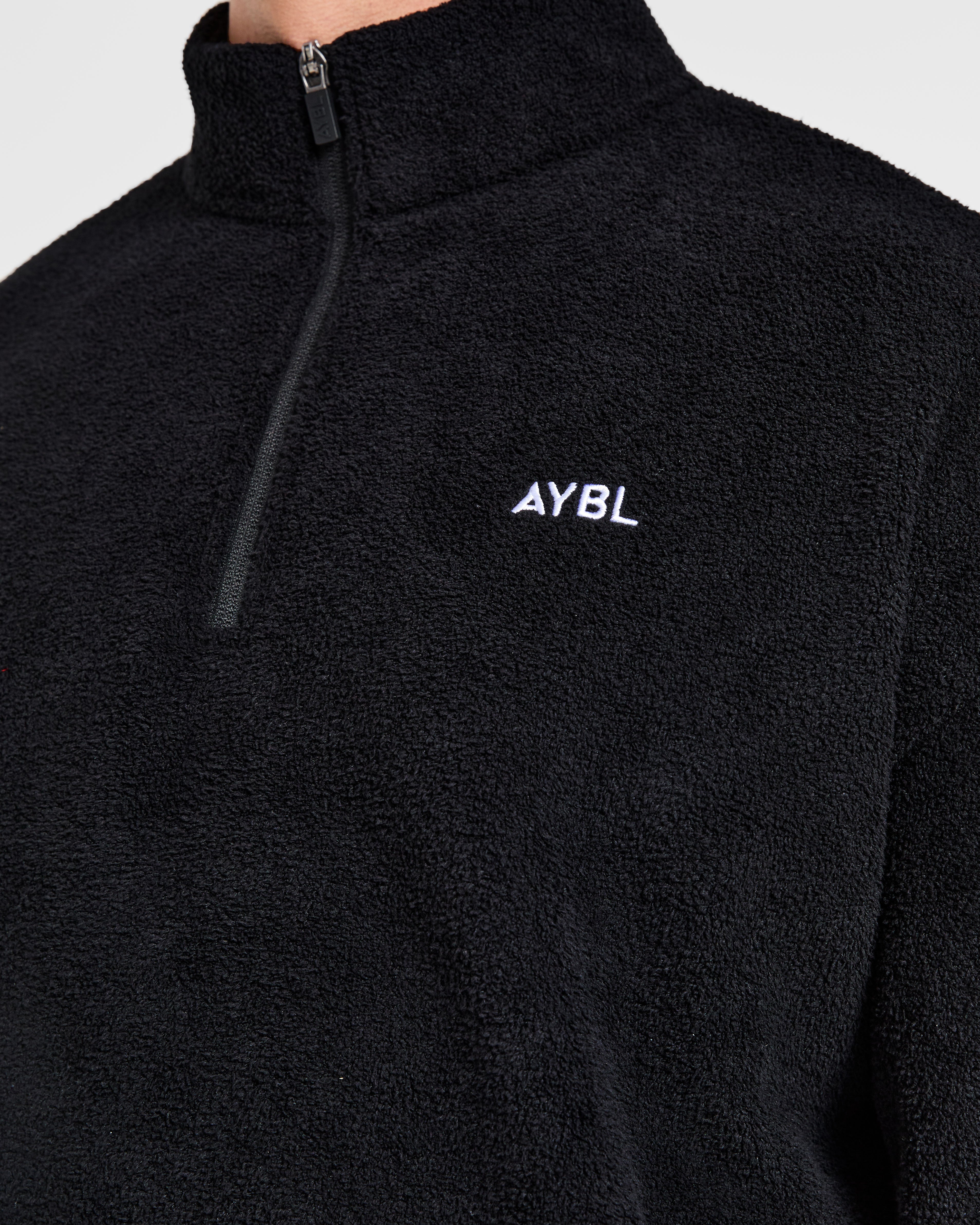 Essential 1/4 Zip Fleece  - Black