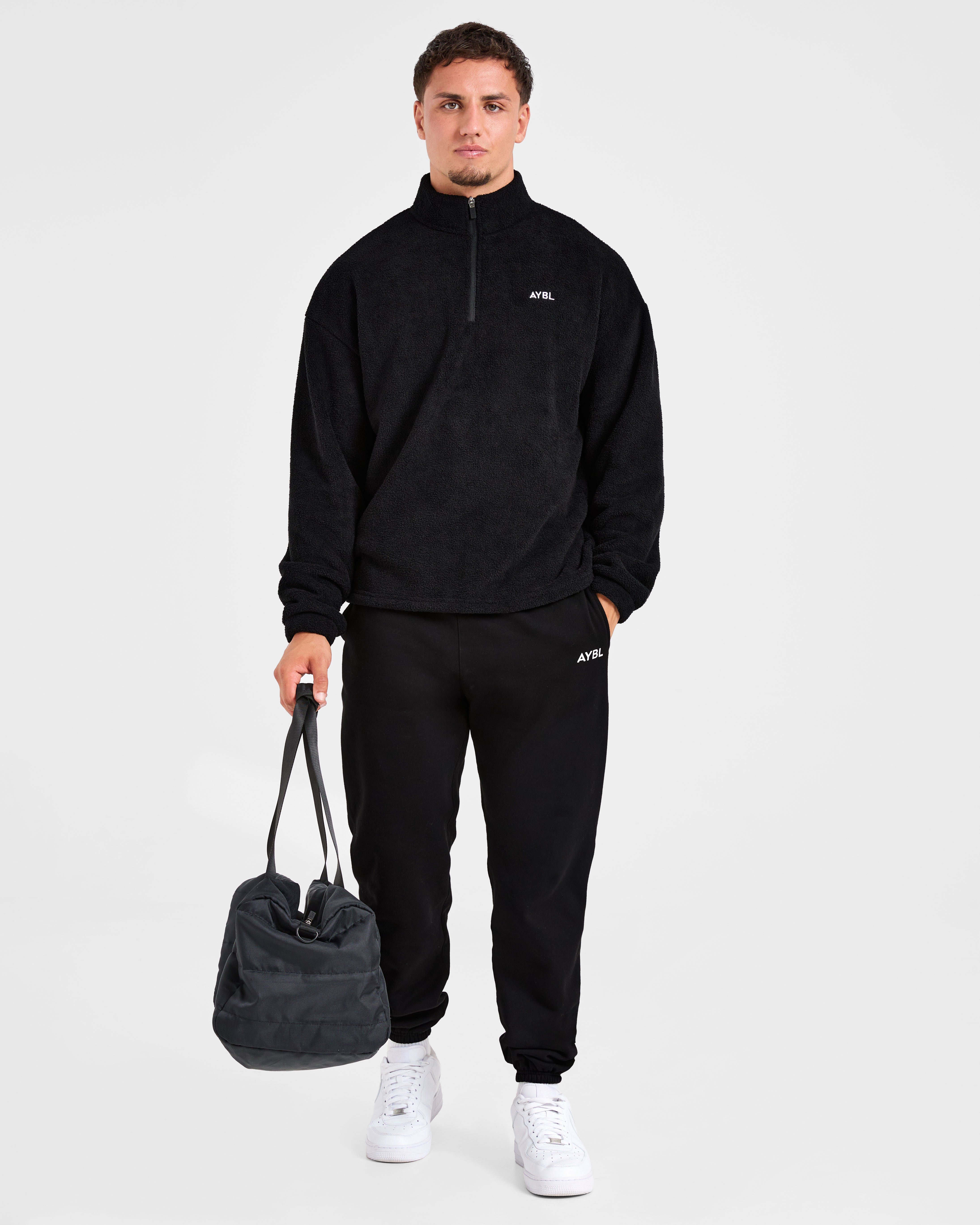 Essential 1/4 Zip Fleece  - Black