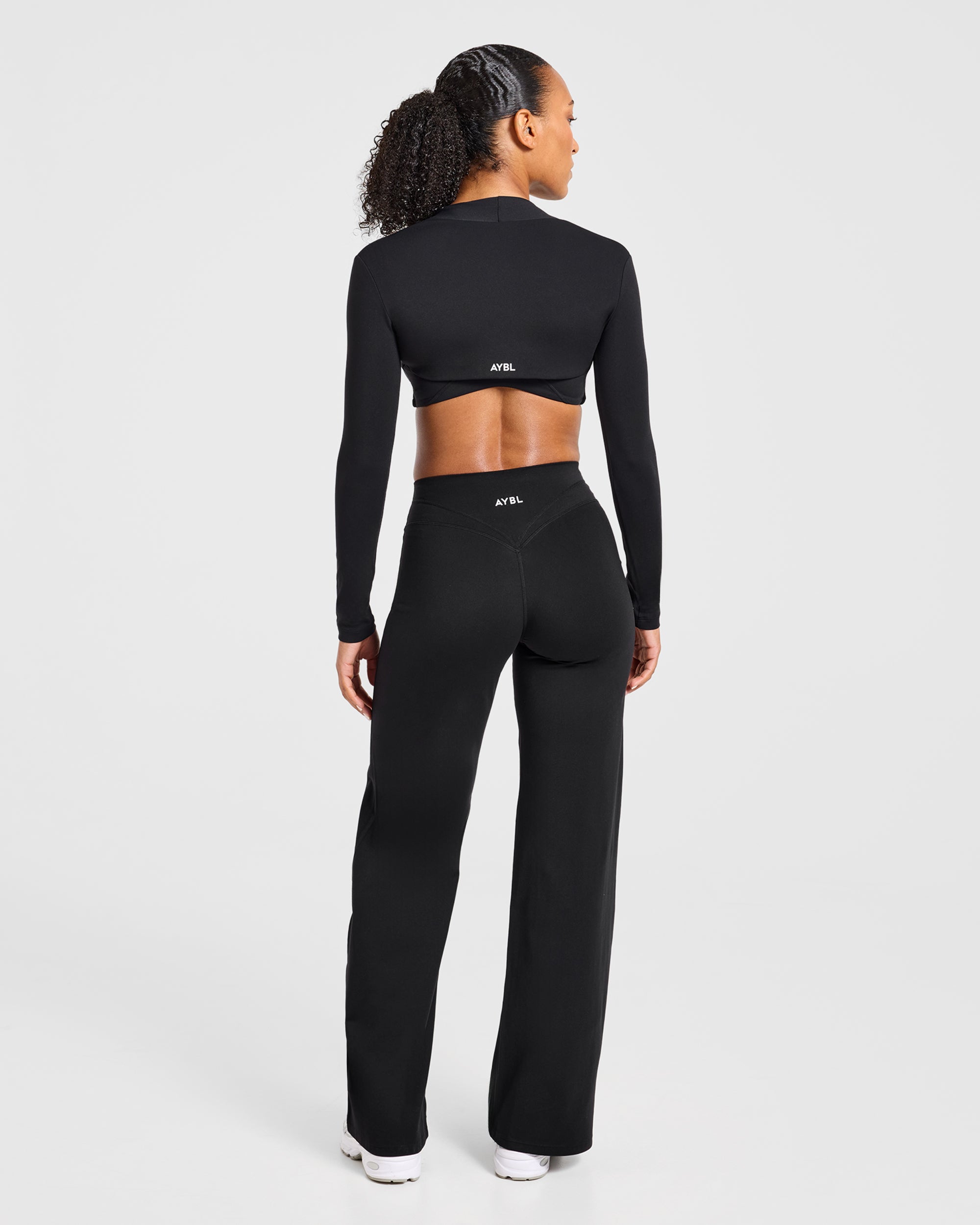 Engage Straight Leg Leggings - Black