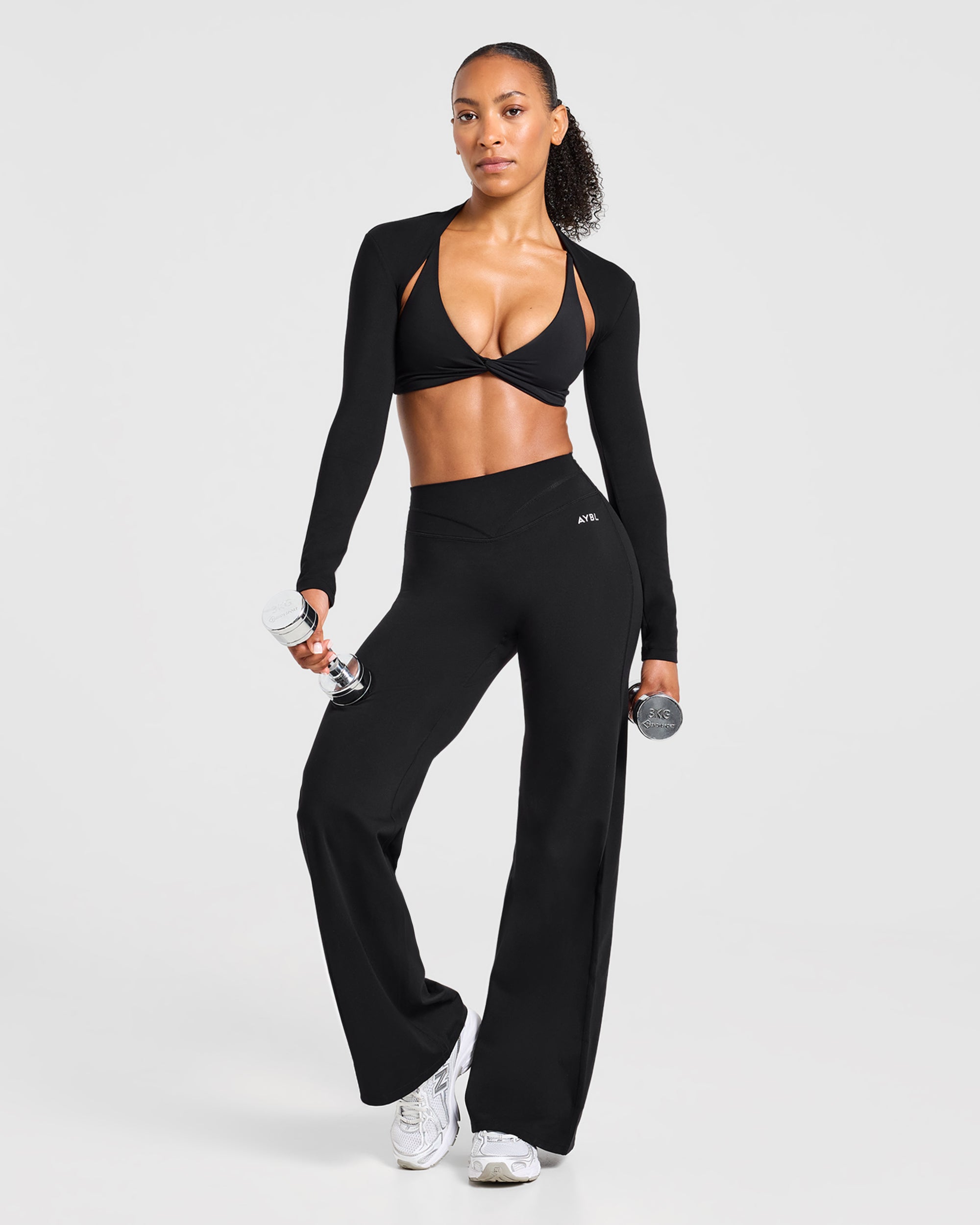Engage Shrug - Black