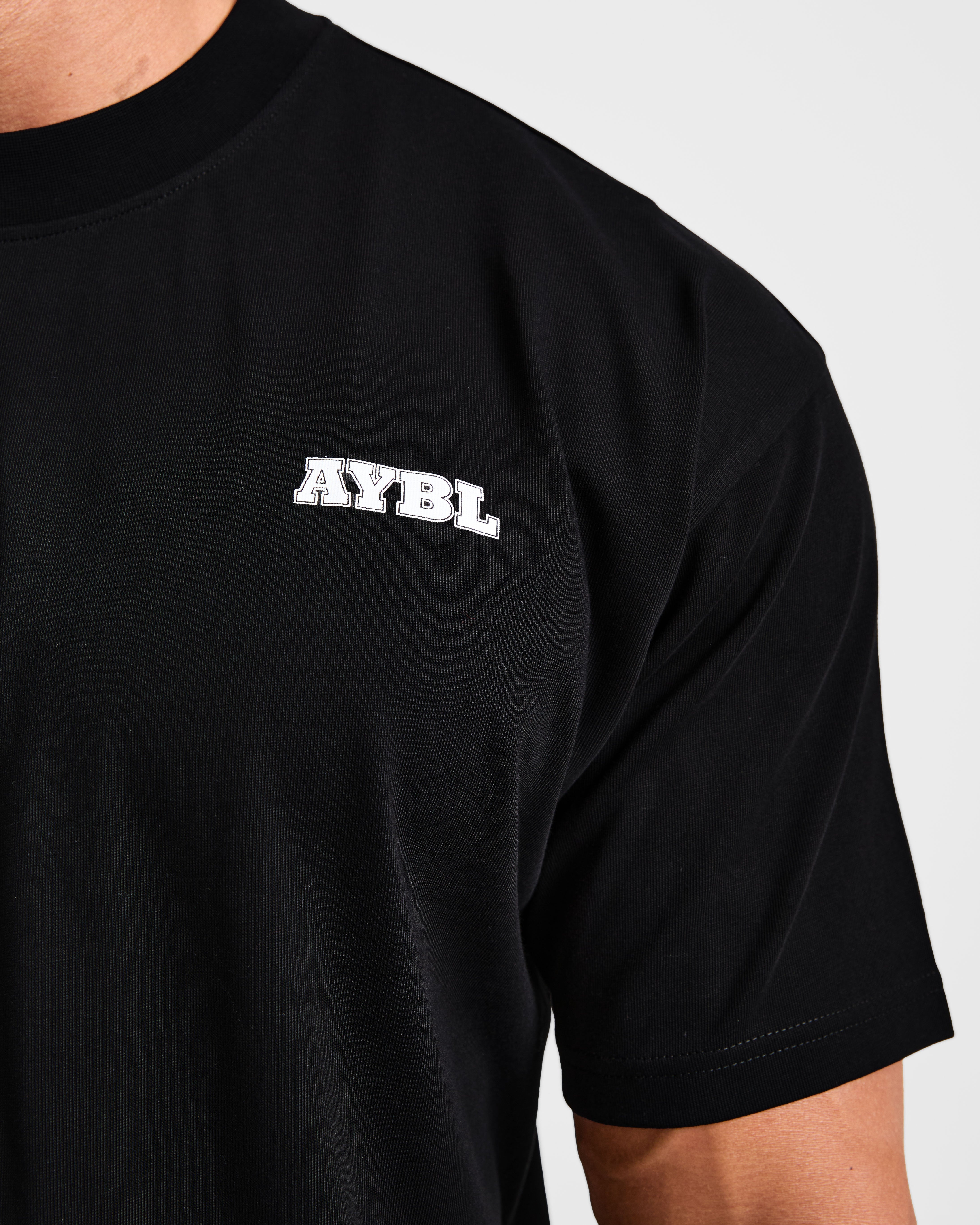 Global Oversized T Shirt - Black/Red