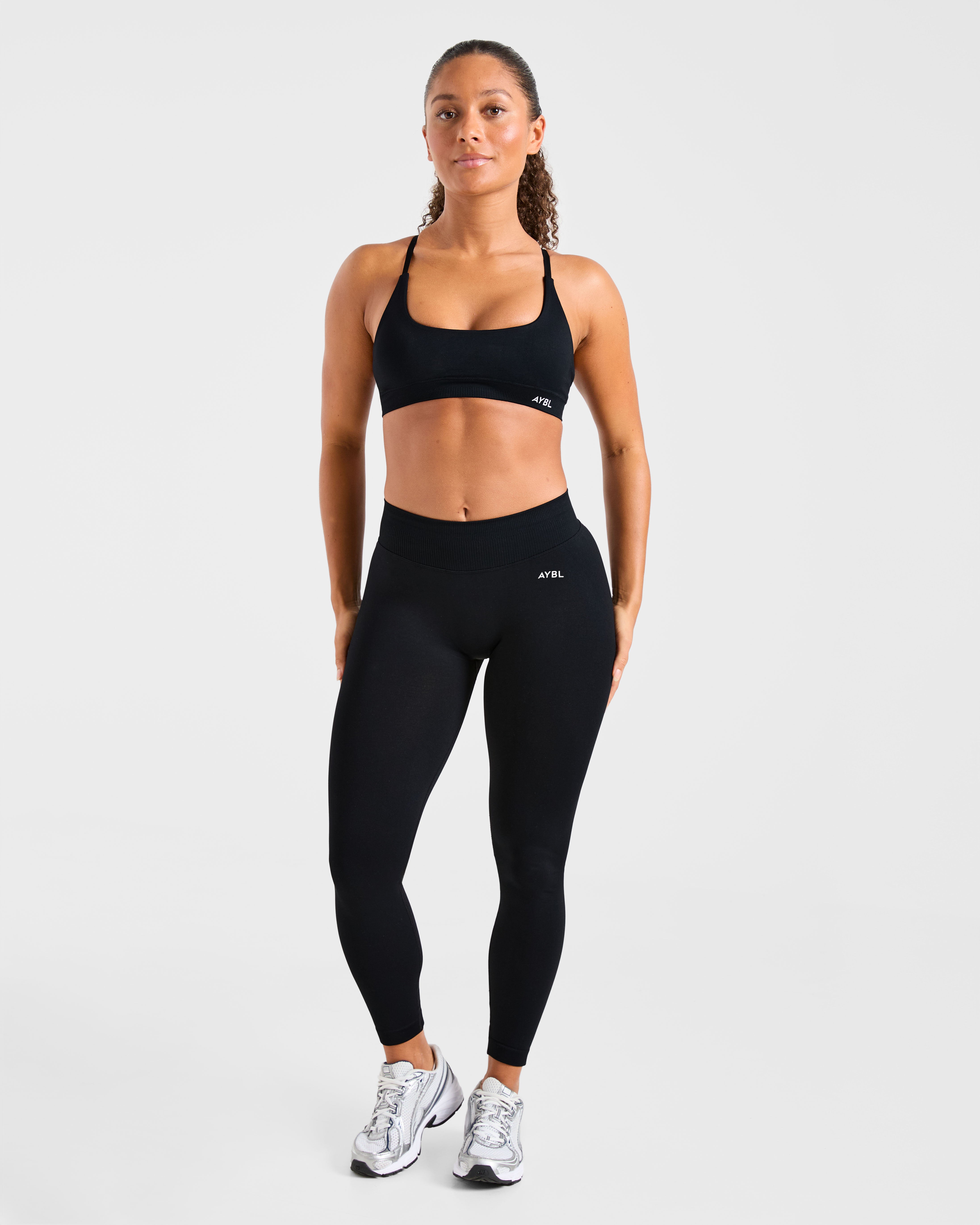 Enhance Seamless Sports Bra - Black
