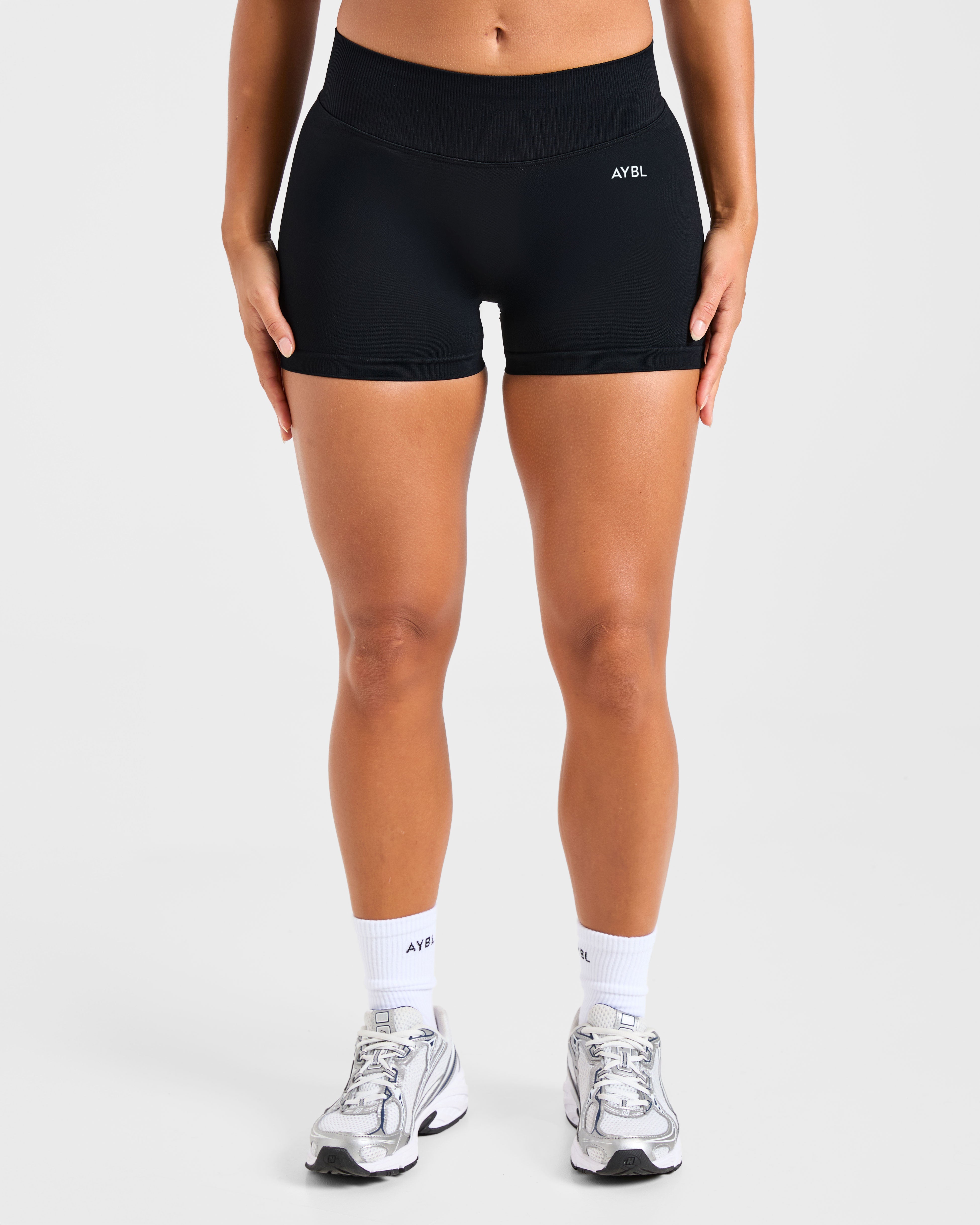 Enhance Seamless Shorts - Black