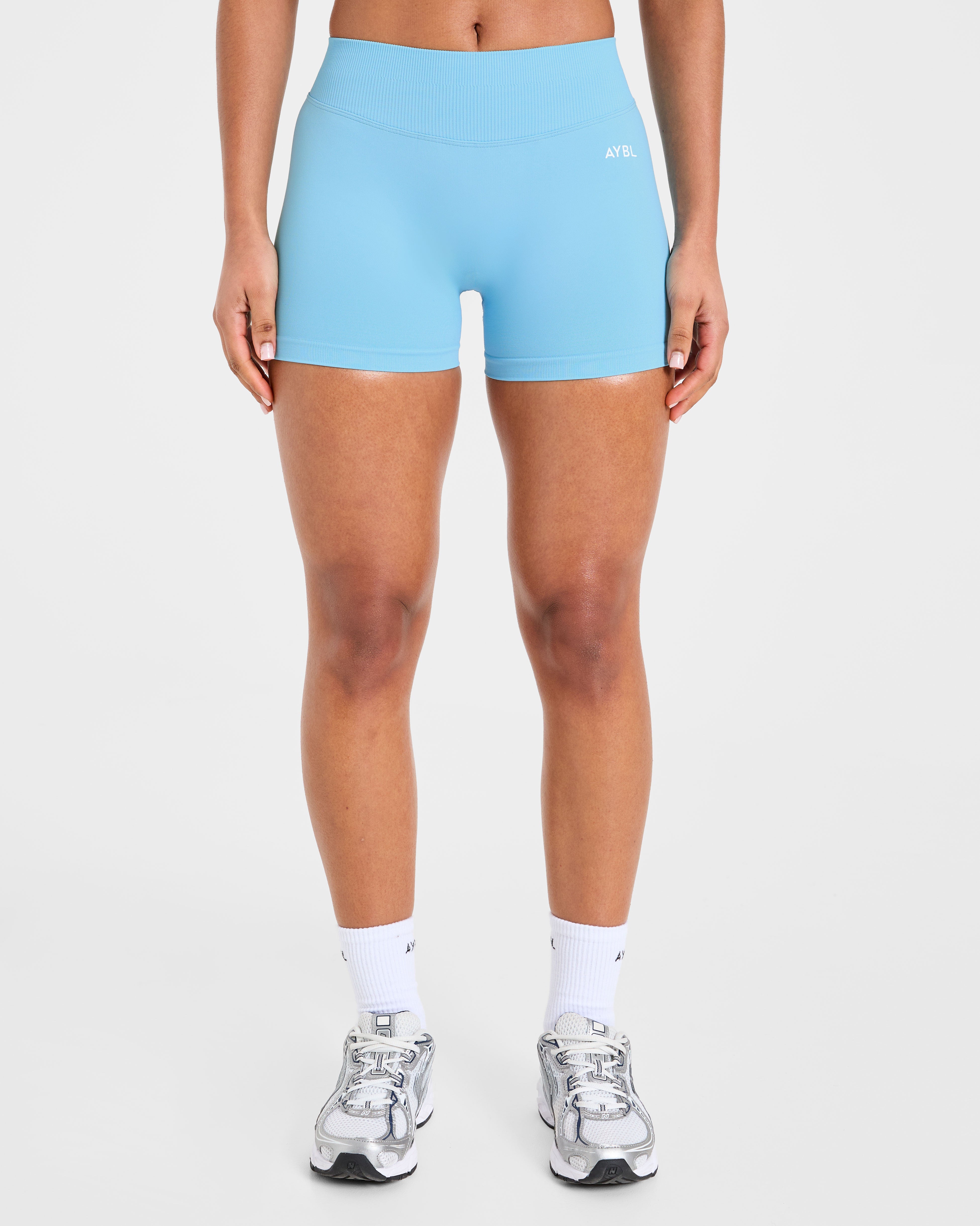 Enhance Seamless Shorts | 3.5"- Powder Blue