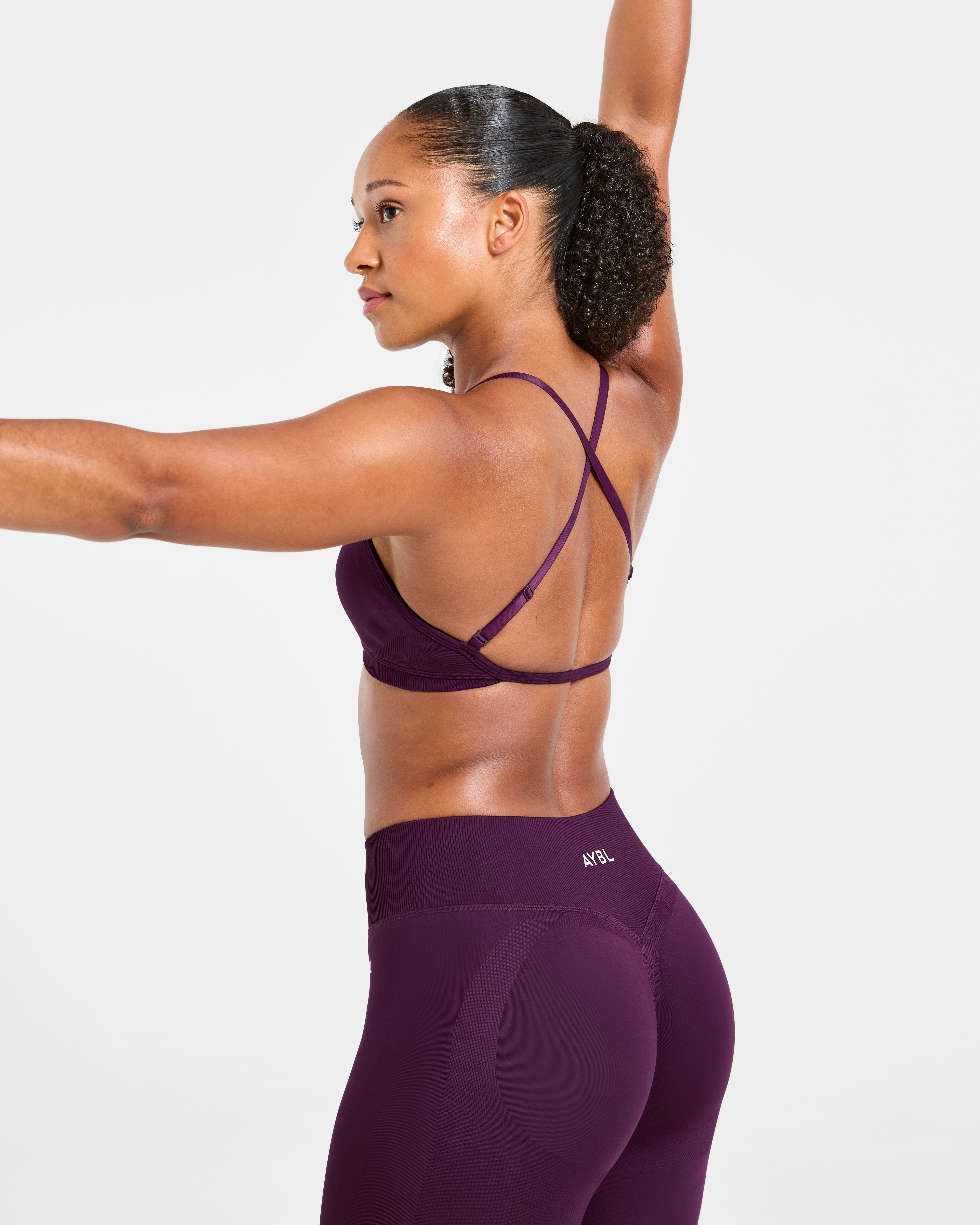 Adapt Seamless Strappy Sports Bra - Midnight Plum