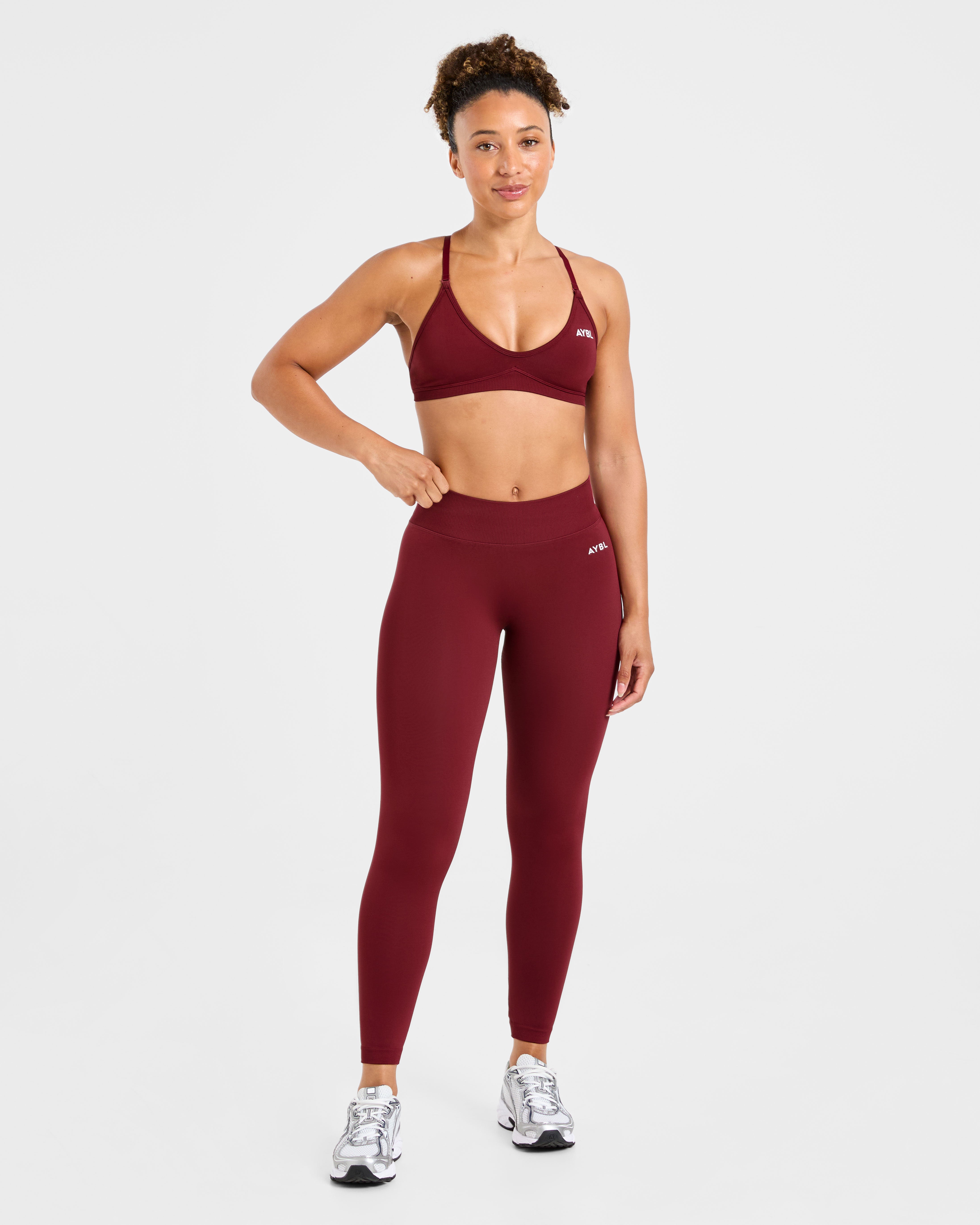 Adapt Seamless Strappy Sports Bra - Autumn Red