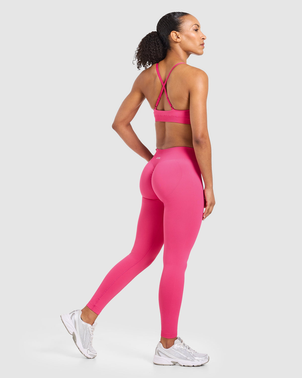 Enhance Seamless Sports Bra - Raspberry Pink
