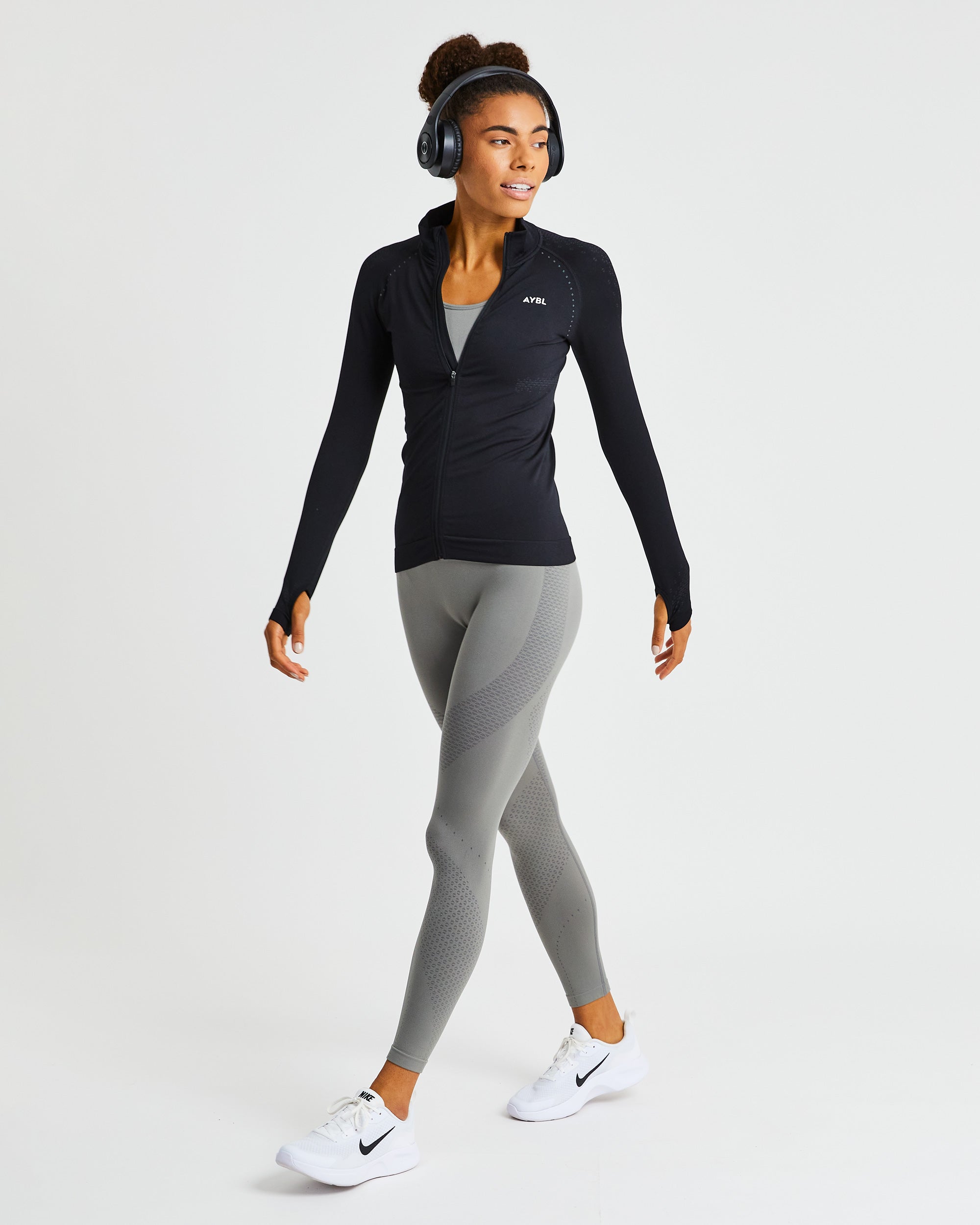 Ignite Seamless Zip Jacket - Midnight Black