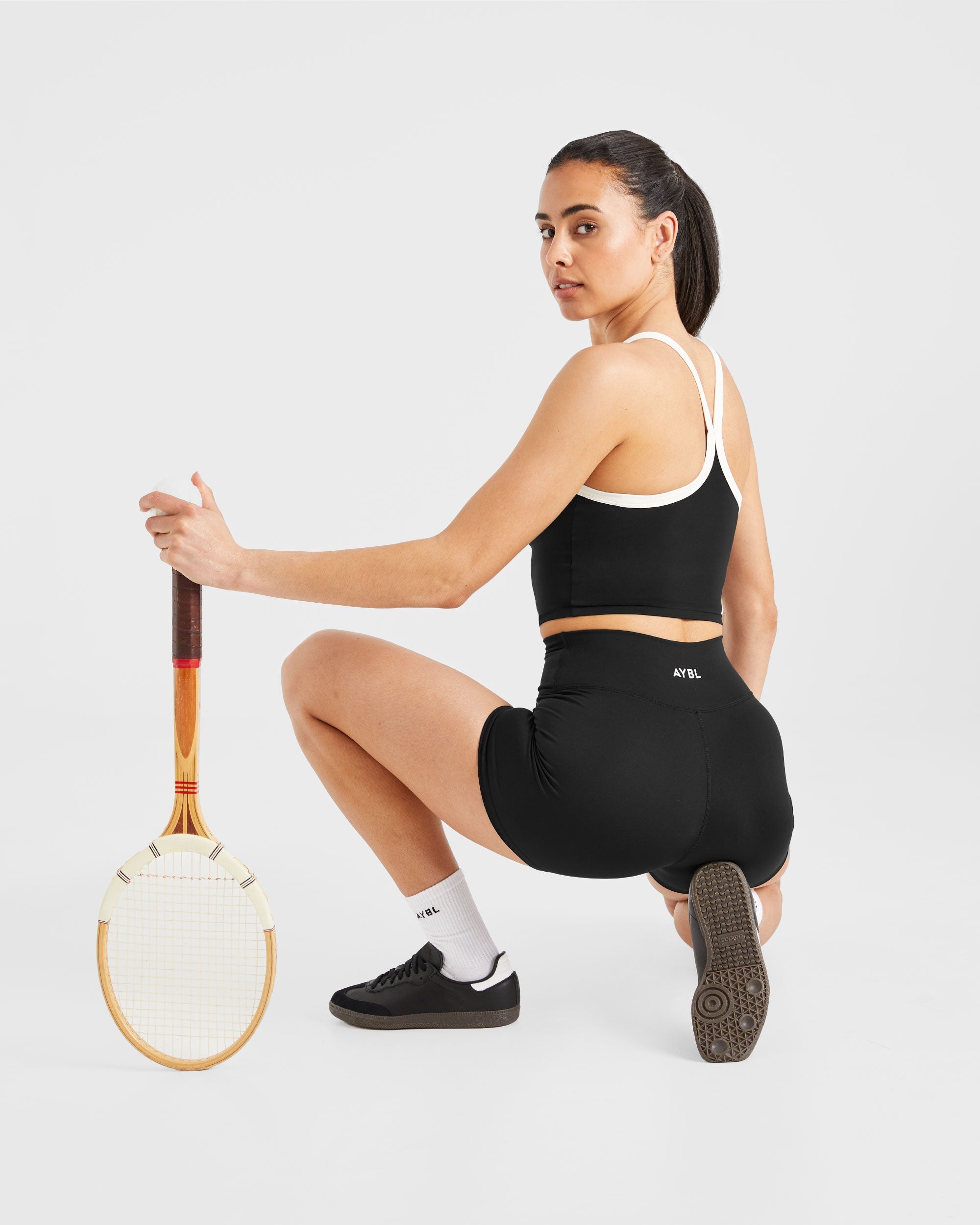 Courtside 5" Shorts - Black