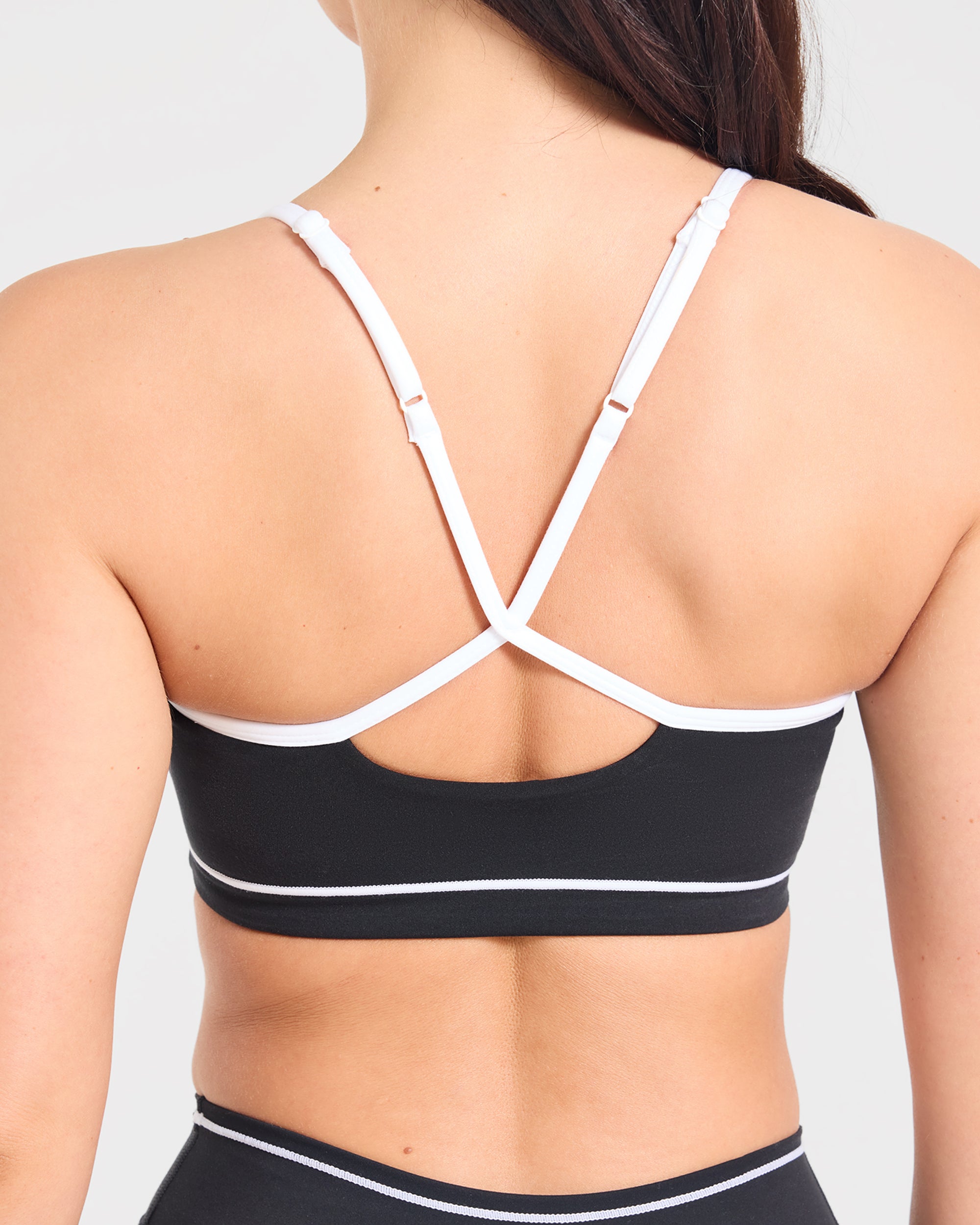 Form Sports Bra - Black