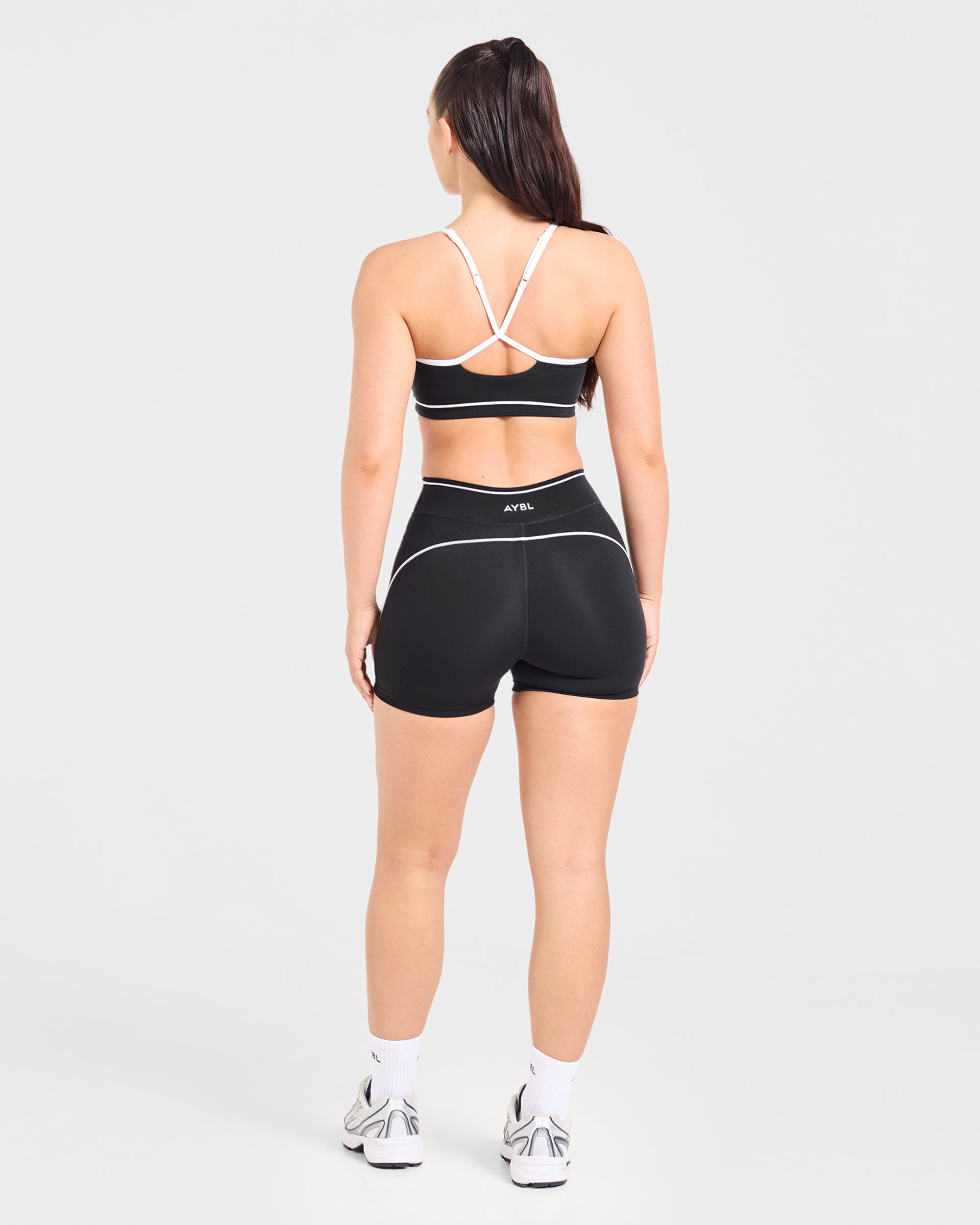 Form Sports Bra - Black