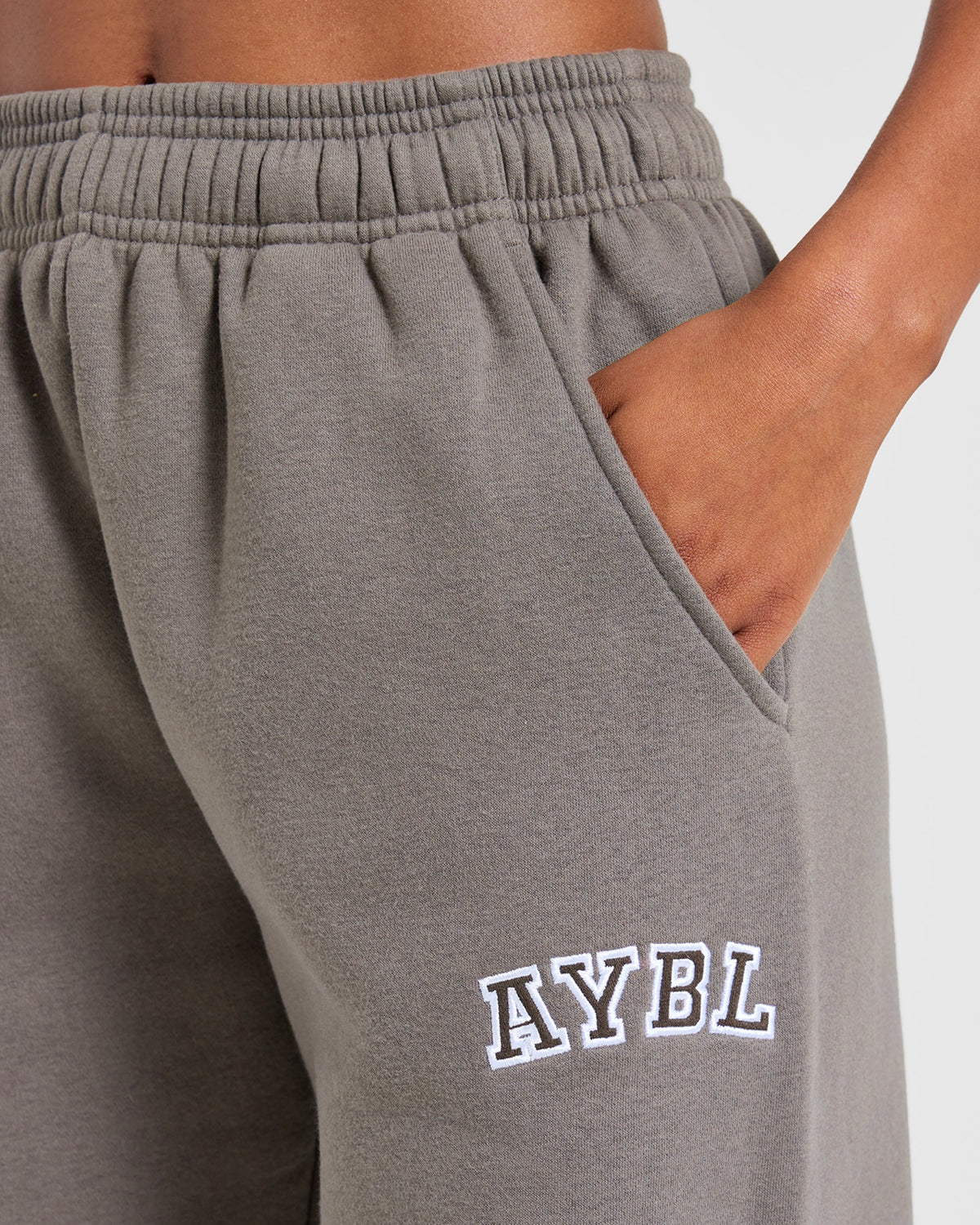 Varsity 2.0 Oversized Straight Leg Joggers - Slate Brown